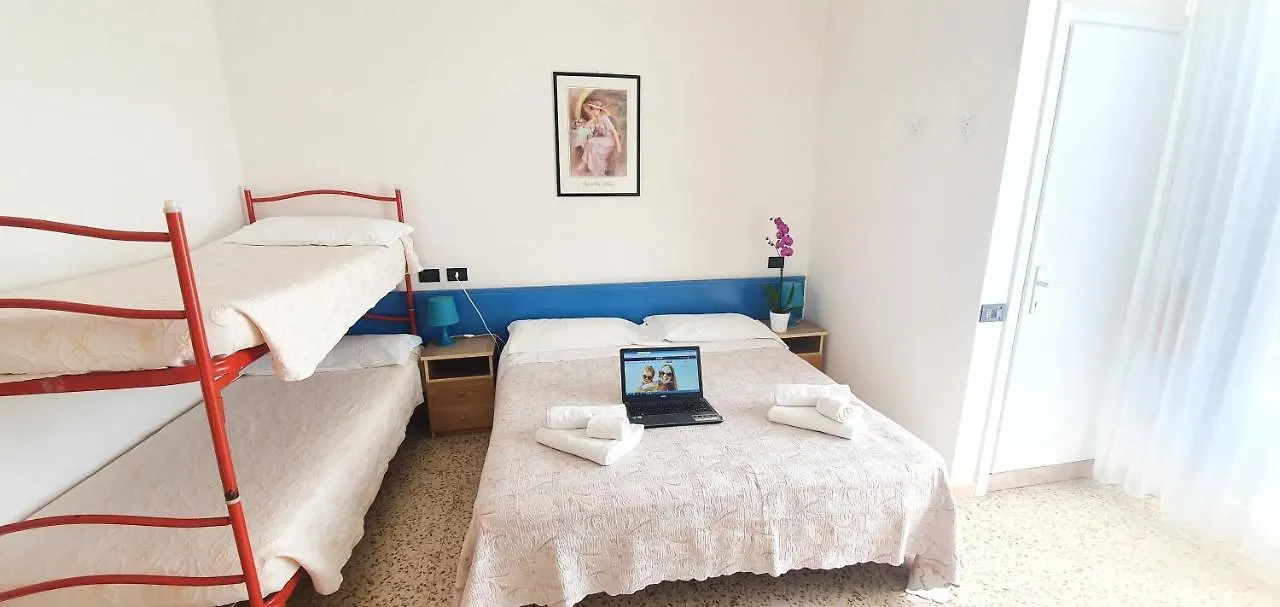 Arix Hotel Rimini 2*,