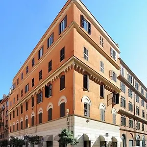 Apogia Lloyd 3* Roma
